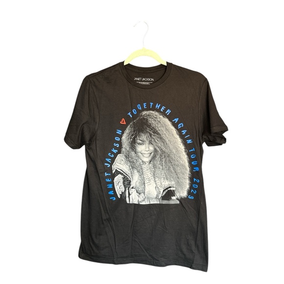 $5 $5 $5 Janet Jackson Graphic Black Short Sleeve Band Tees Tour 2023 Sz S - Picture 1 of 4